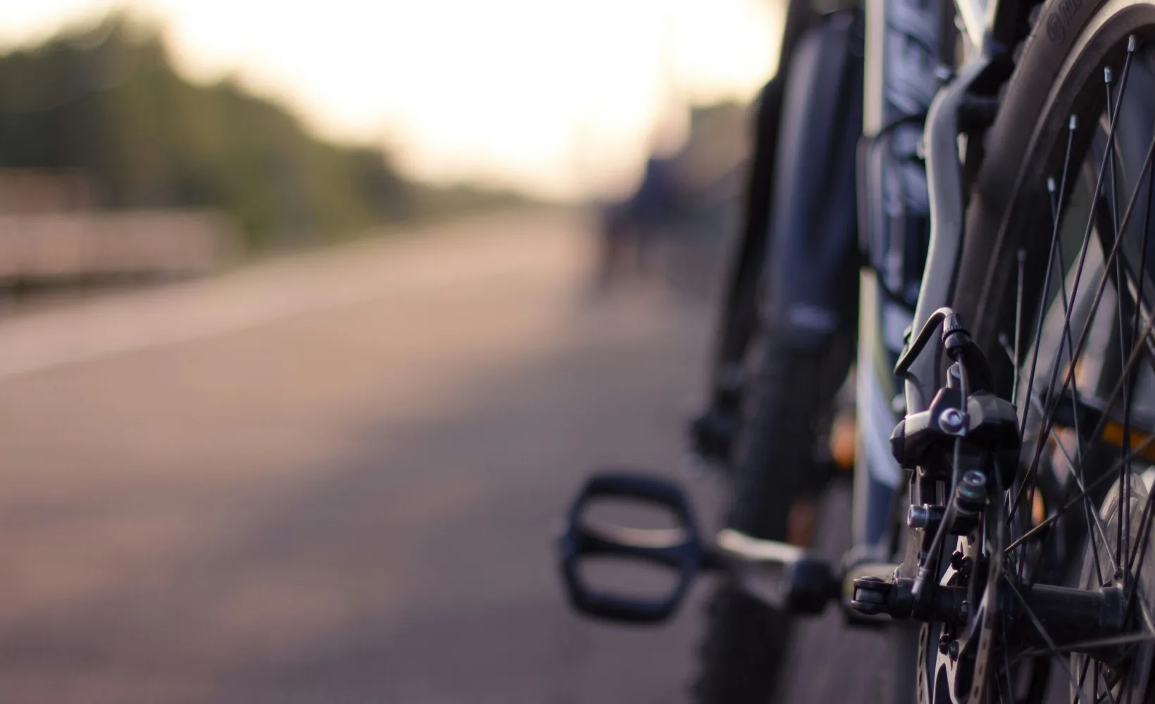 Velo am Strassenrand