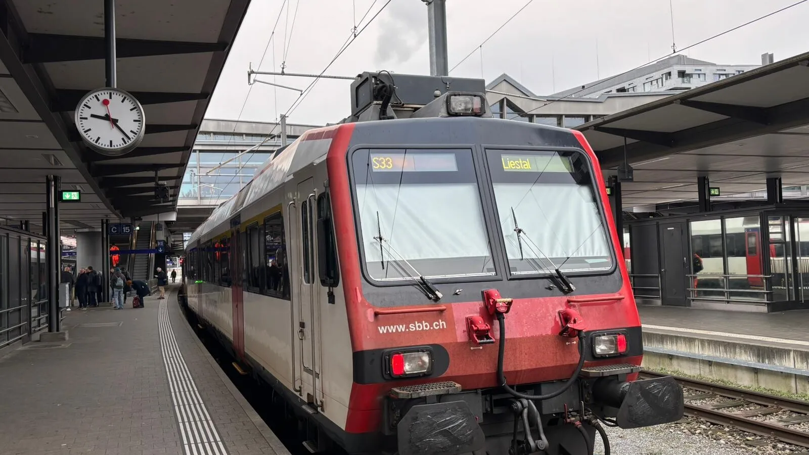 20251214 Begruessung S33 10