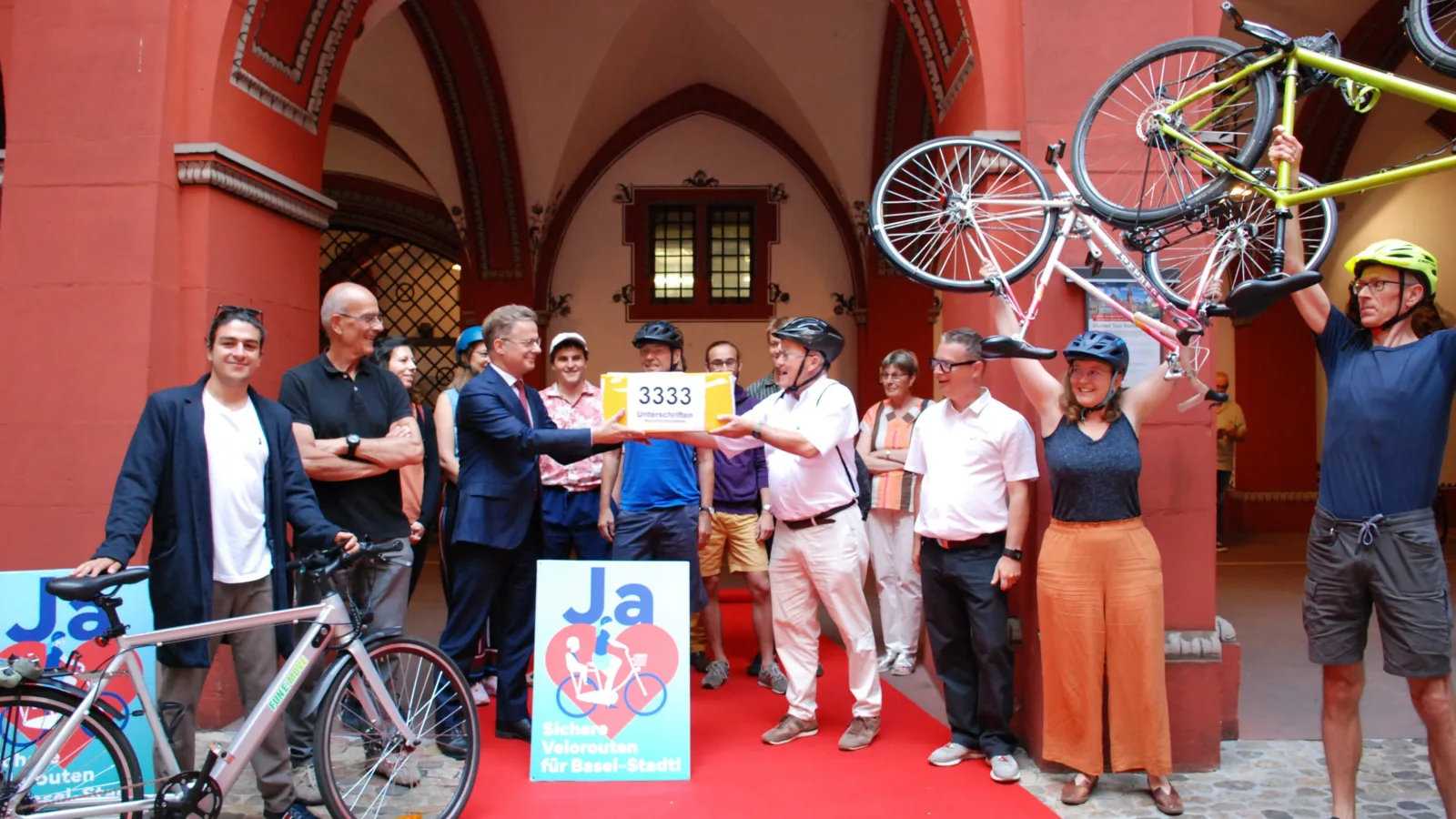 Einreichung Velo Sicherheits Initiative 01