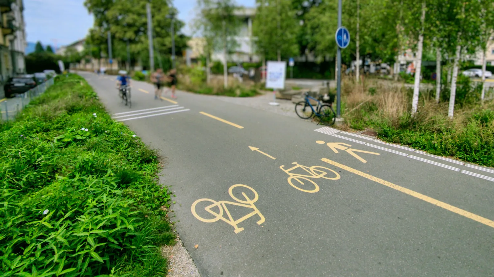 Veloweg Fussweg Velofahrende