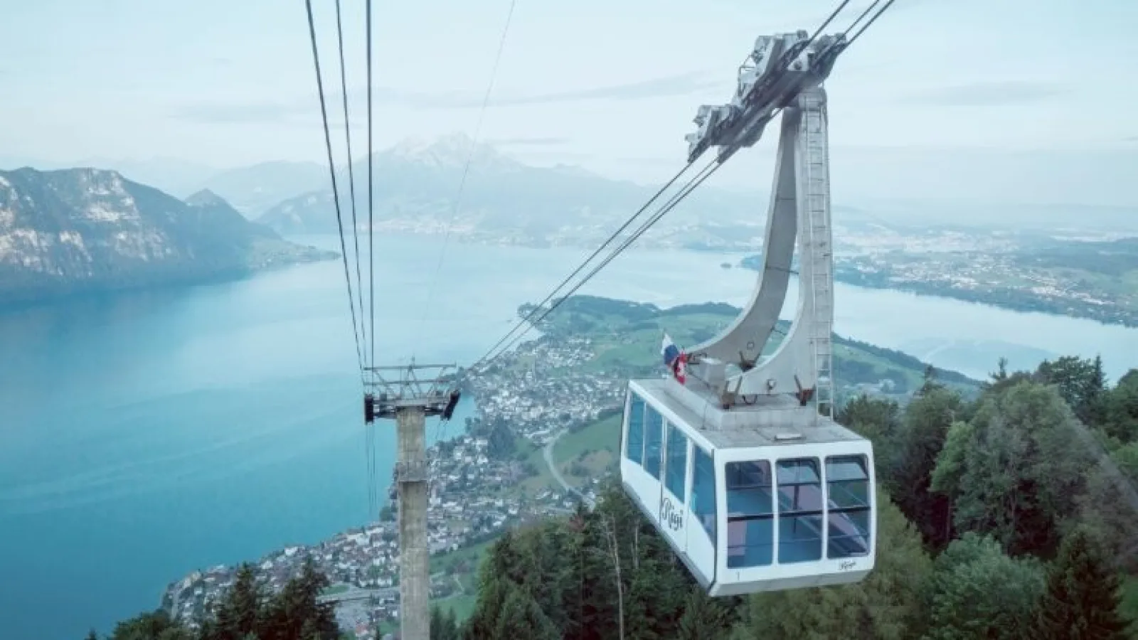 Rigibahn mit Sicht auf deN Vierwaldstättersee