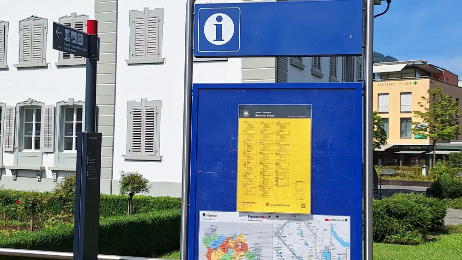 Fahrplan vor Breitenhaus, Stans