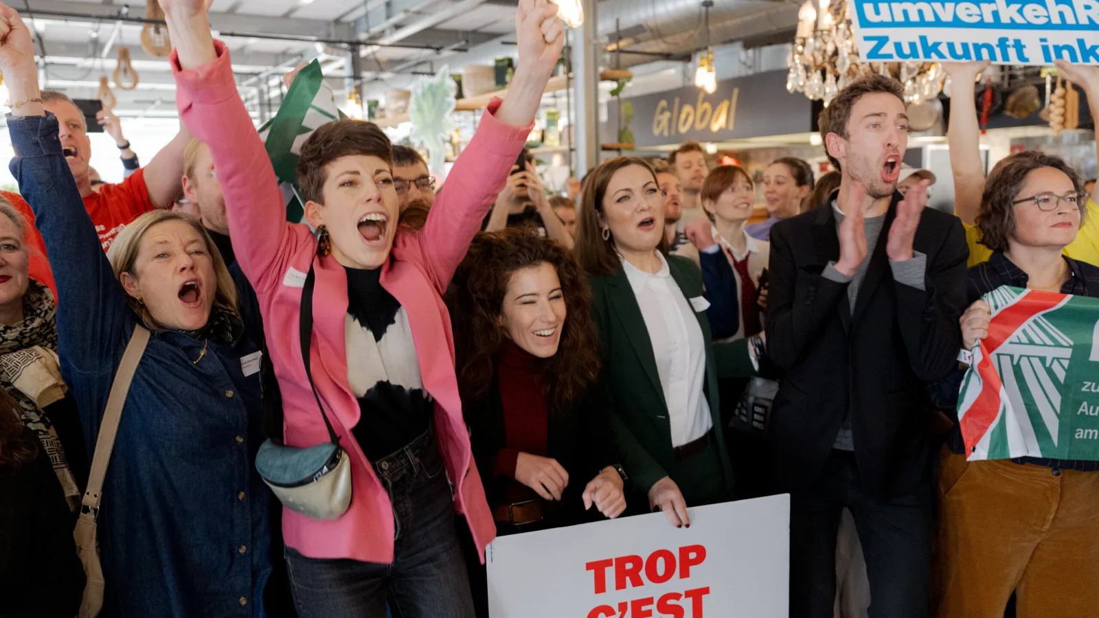 Nein zum Autobahn-Ausbau. Abstimmungsfest.