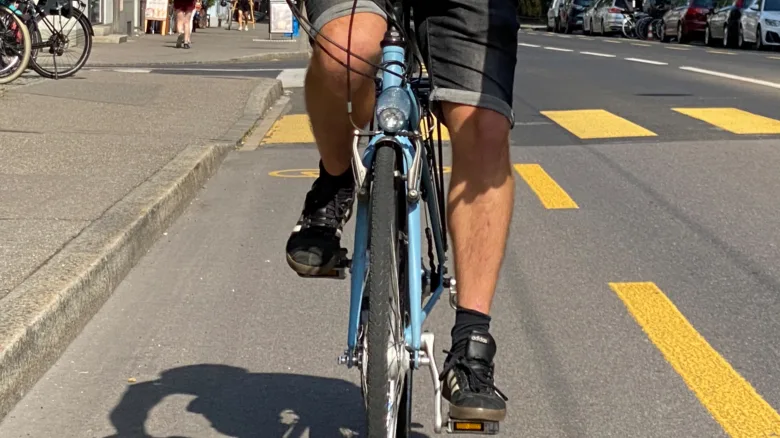 Überholabstand Fahrspur Mitte