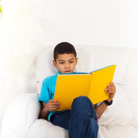 Kinderwettbewerb VCS Magazin lesendes Kind