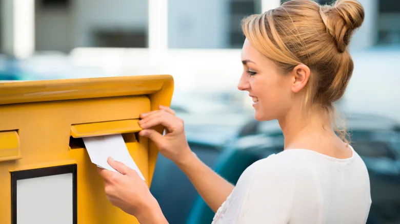 Frau Briefkasten Umfrage VCS