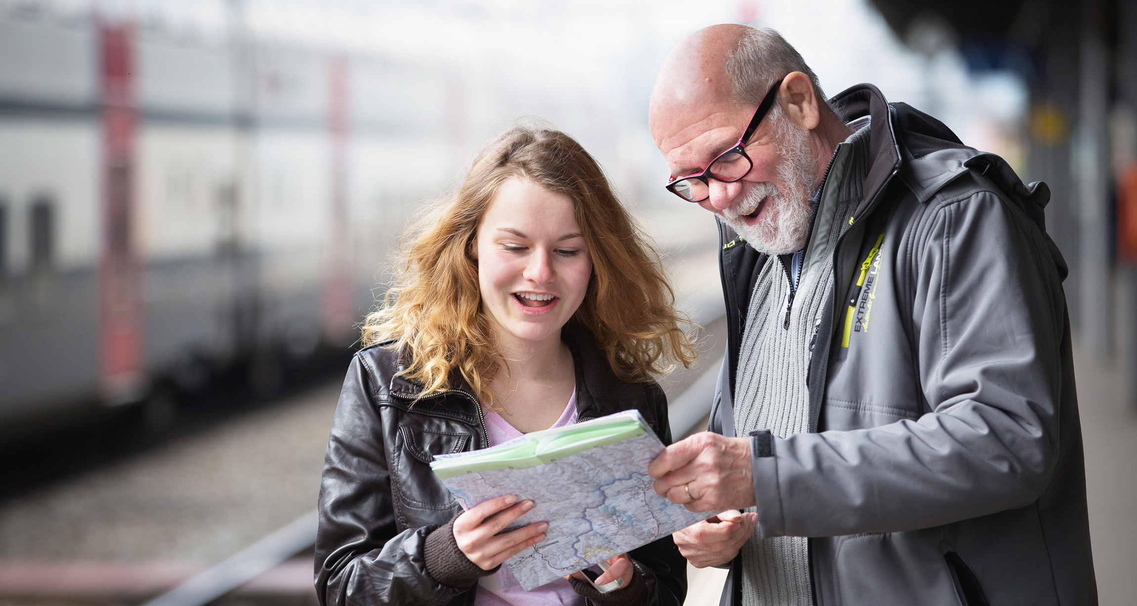 Foto Mobil im Alter Bahnhof