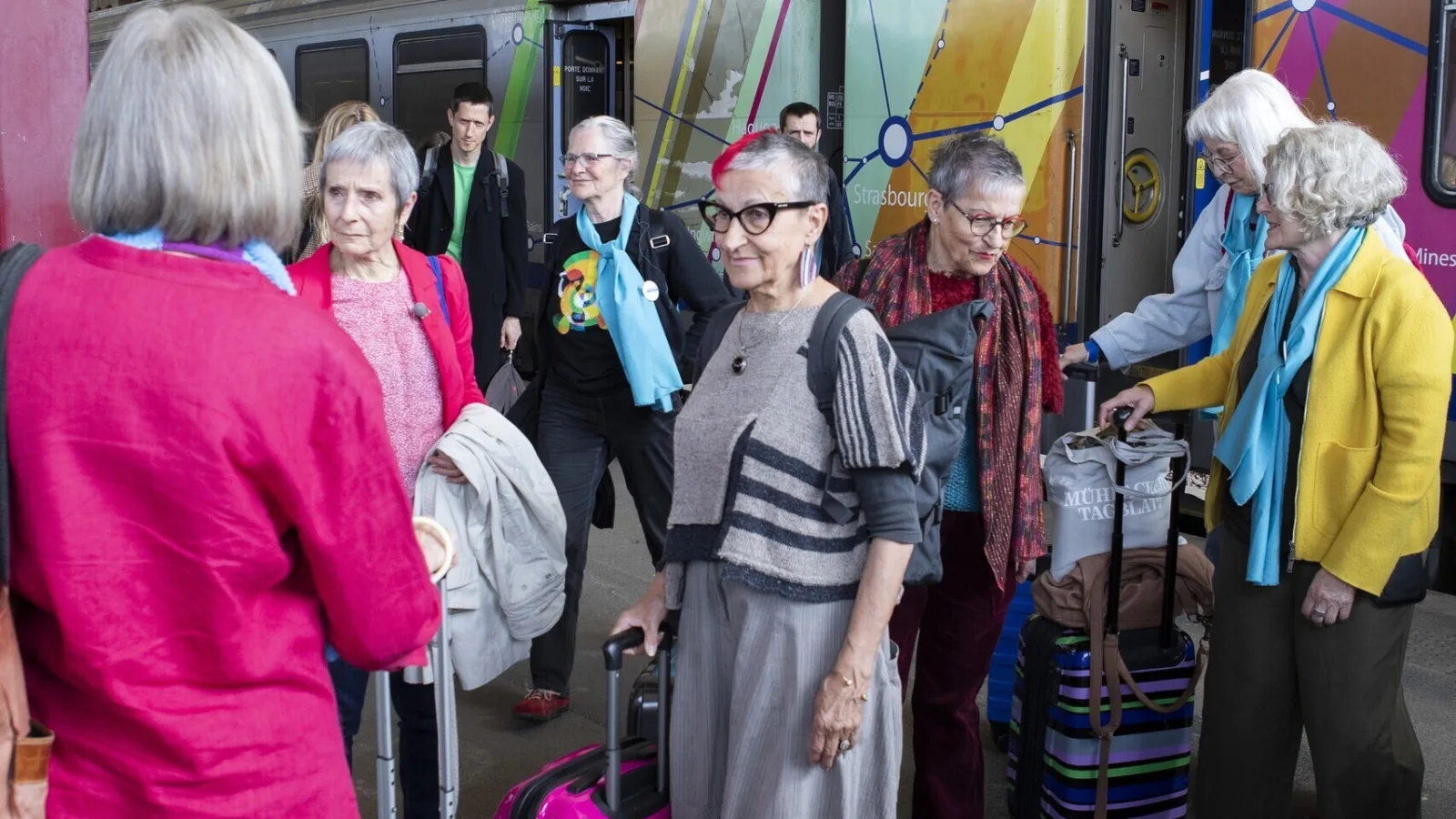 Klimaseniorinnen auf dem Weg zum Europäischen Gerichtshof für Menschenrechte