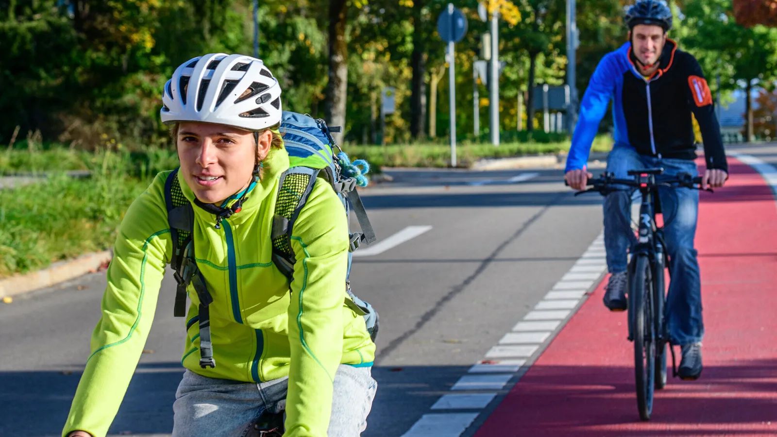 Frau Velohelm Strasse