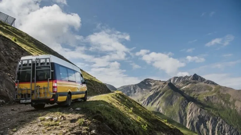 Öffentlicher Verkehr Freizeitverkehr Bus alpin